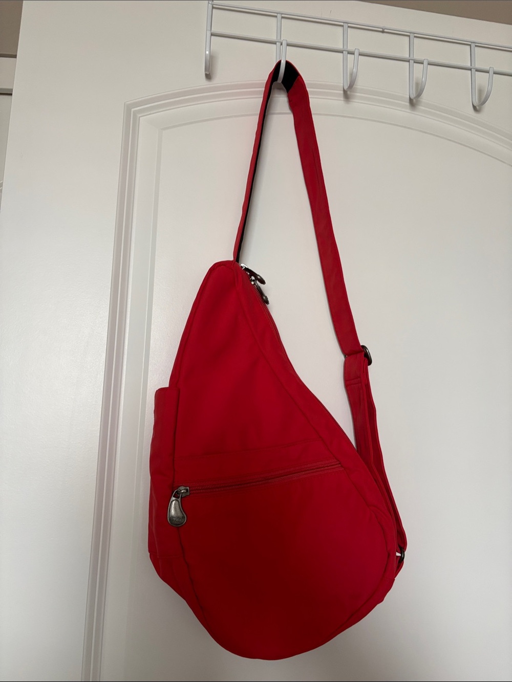 Ameribag Healthy Back Sling Bag Carry-All Shoulder Crossbody Nylon 15”